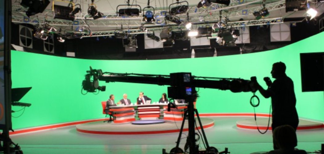  Kebijakan Analog Switch Off (ASO) Memukul Telak Kinerja Emiten Media