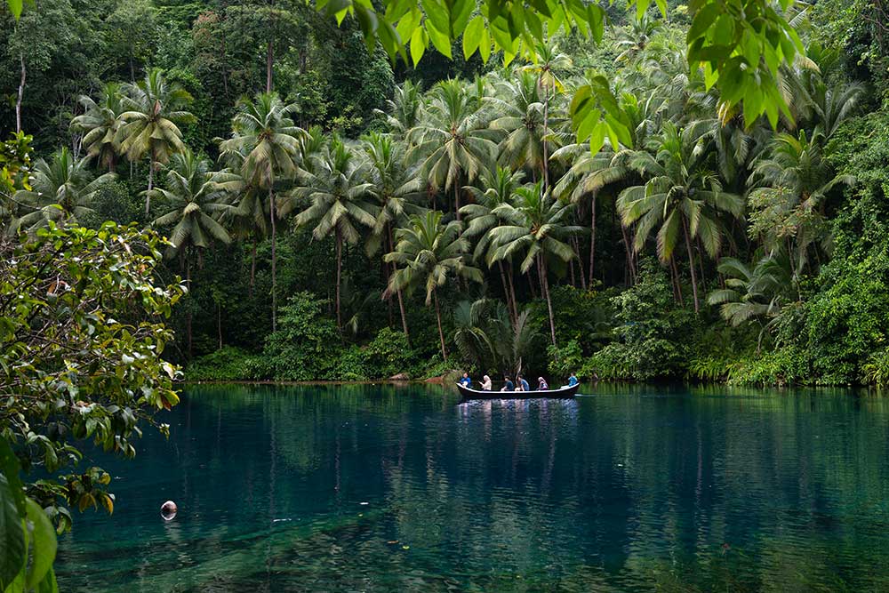  Keindahan Kawasan Wisata Danau Paisupok di Sulawesi Tengah