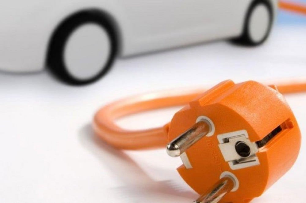  Menakar Urgensi Bebas Bea Masuk Impor Mobil Listrik CBU
