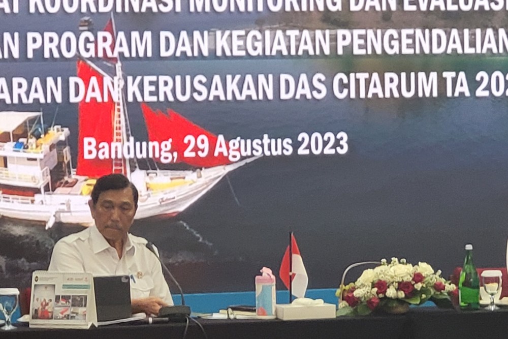  Menko Luhut Pimpin Rakor Monev Capaian Penanganan DAS Citarum