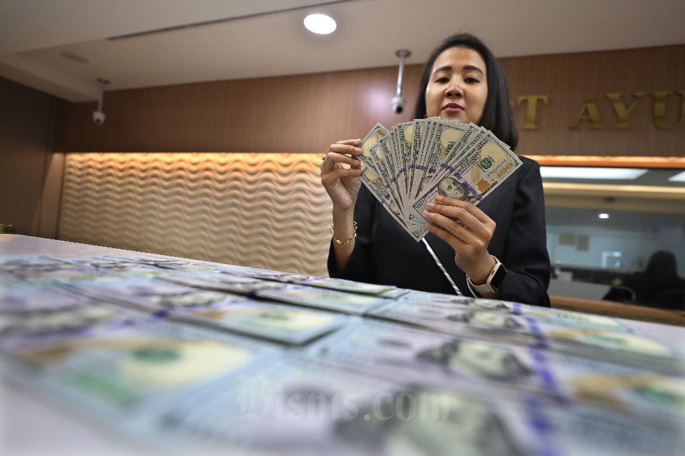  Rupiah Kembali Ditutup Menguat Sentuh Rp15.260 per Dolar AS