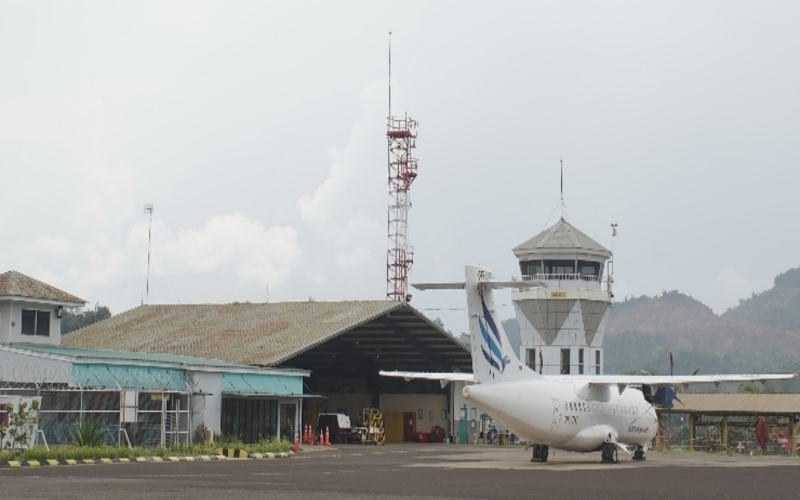  Perubahan Nama Bandara Sorowako Disoal