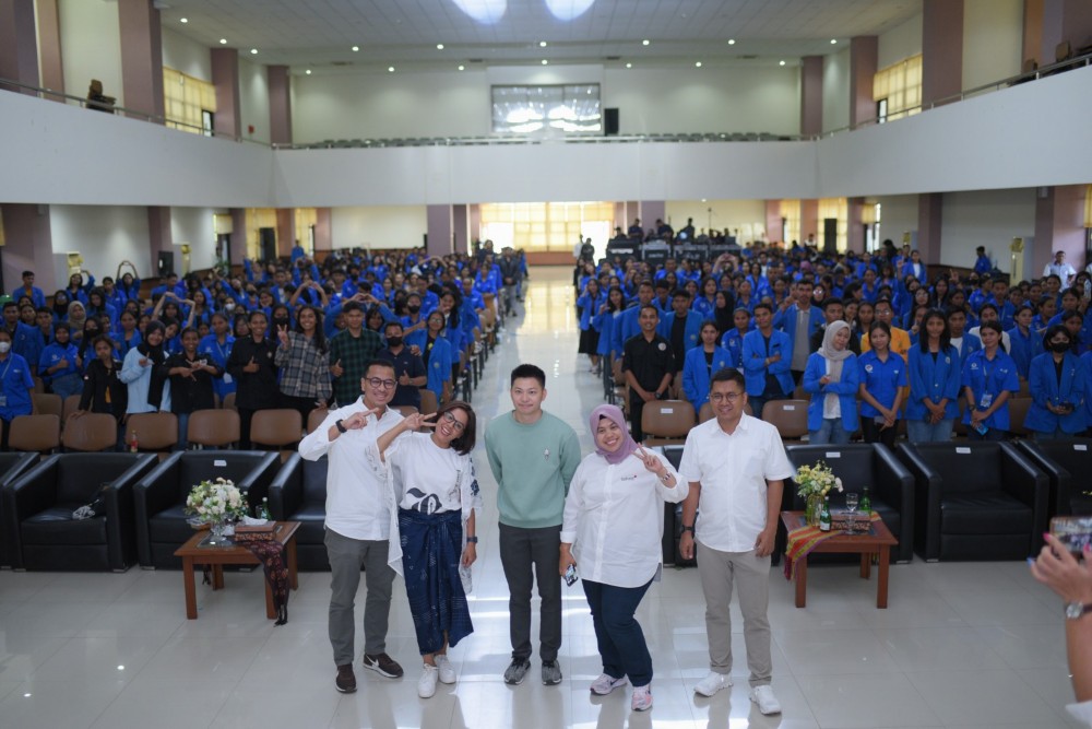 Bisnis Indonesia bersama dengan Indosat Ooredoo Hutchison menggelar Festival Literasi Digital di Politeknik Negeri Kupang, Nusa Tenggara Timur pada Rabu (30/8/2023)/JIBI