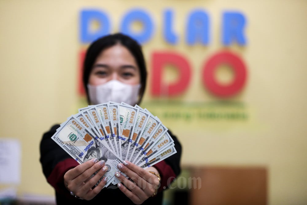  Nilai Tukar Rupiah Terhadap Dolar AS Diprediksi Berfluktuasi