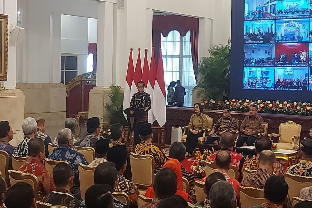  Jokowi Guyur Bansos Beras untuk 21,3 Juta KPM, Mulai September 2023