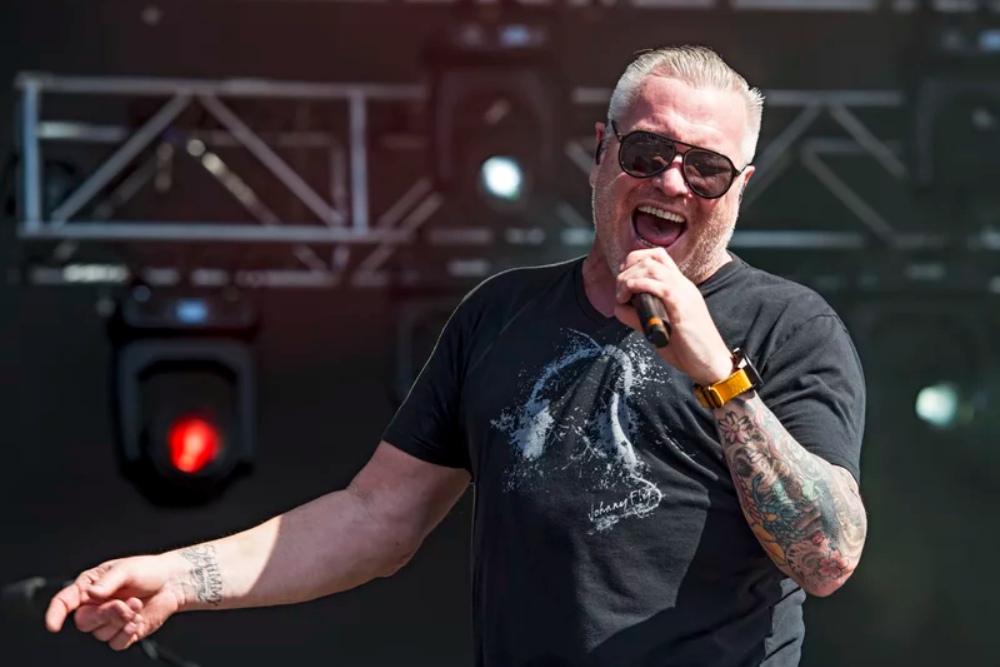  Mantan Vokalis Smash Mouth, Steve Harwell Meninggal Dunia, Ini Penyebabnya