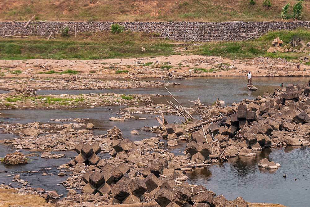  Sungai Ciberang-Ciujung di Banten Mulai Mengering Akibat Musim Kemarau