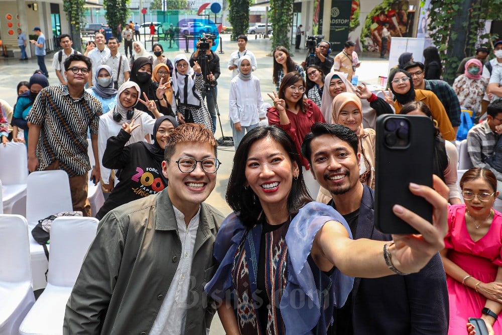  Bisnis Indonesia Berkolaborasi Dengan Bank Mandiri Gelar Diskusi Literasi Keuangan Untuk Generasi Muda