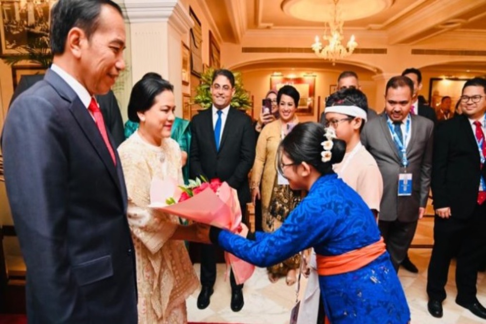 Presiden Joko Widodo dan Ibu Iriana Jokowi tiba di hotel tempatnya bermalam, di New Delhi, Republik India, Jumat (08/09/2023)./Foto: BPMI Setpres-Laily Rachev