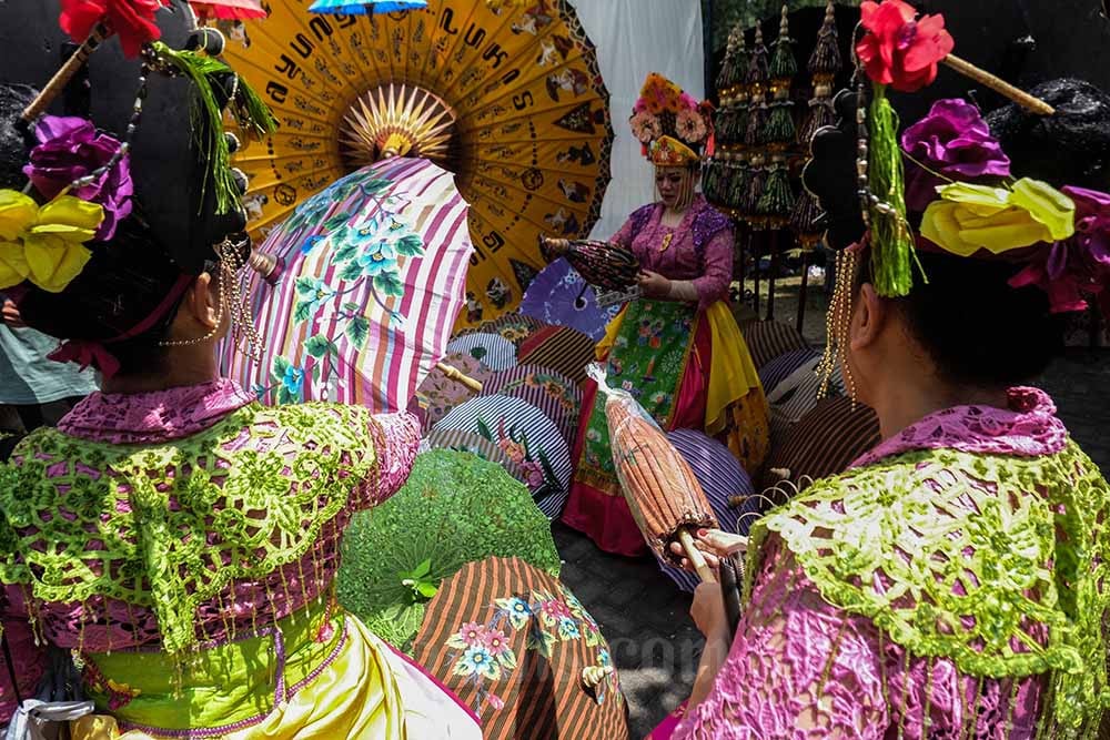  Mengenalkan Kerajinan Payung Hias