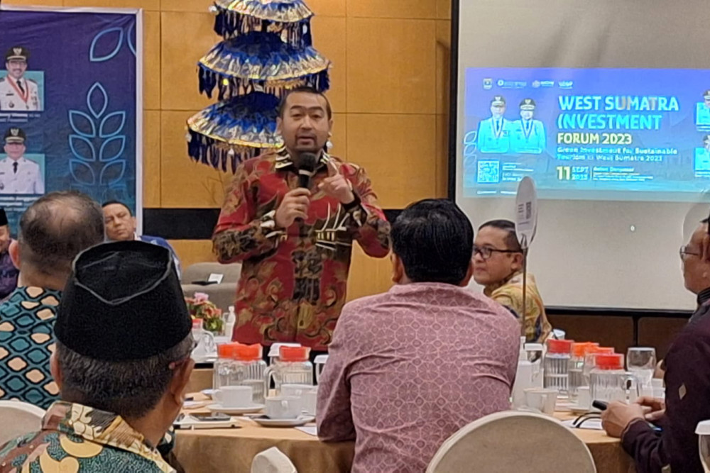 Wakil Gubernur Sumatra Barat Audy Joinaldy dalam pertemuan Forum Bisnis di Bali, Senin (11/9/2023). /DPMPTSP Sumbar