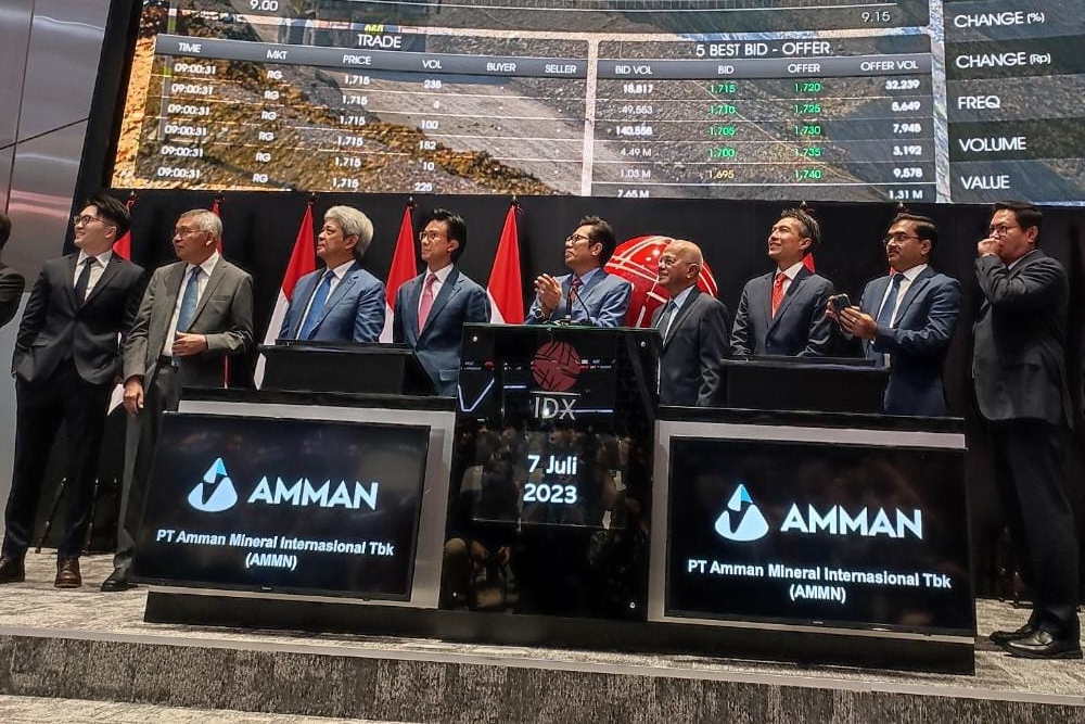  10 Saham Paling Laris Dibeli Asing, Cek Gerak AMMN & BUKA Hari Ini