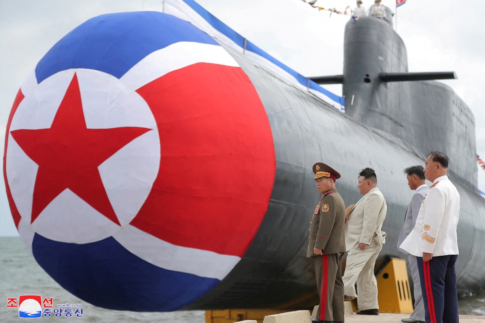  Korea Utara Luncurkan 2 Rudal Balistik Saat Kim Jong-un Temui Putin