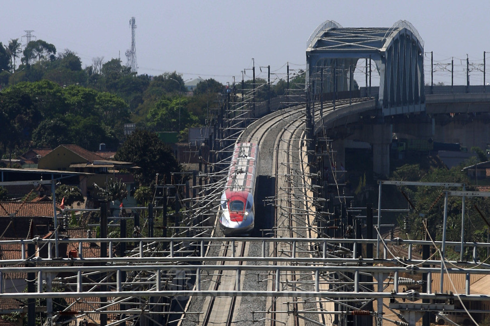  Kereta Cepat Jakarta-Bandung (KCJB) Akan Diresmikan Pada 1 Oktober 2023