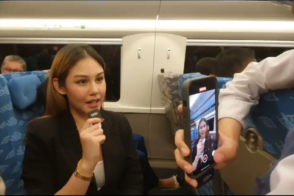 Vanesha Prescilla naik kereta cepat Jakarta-Bandung/Akbar Evandio