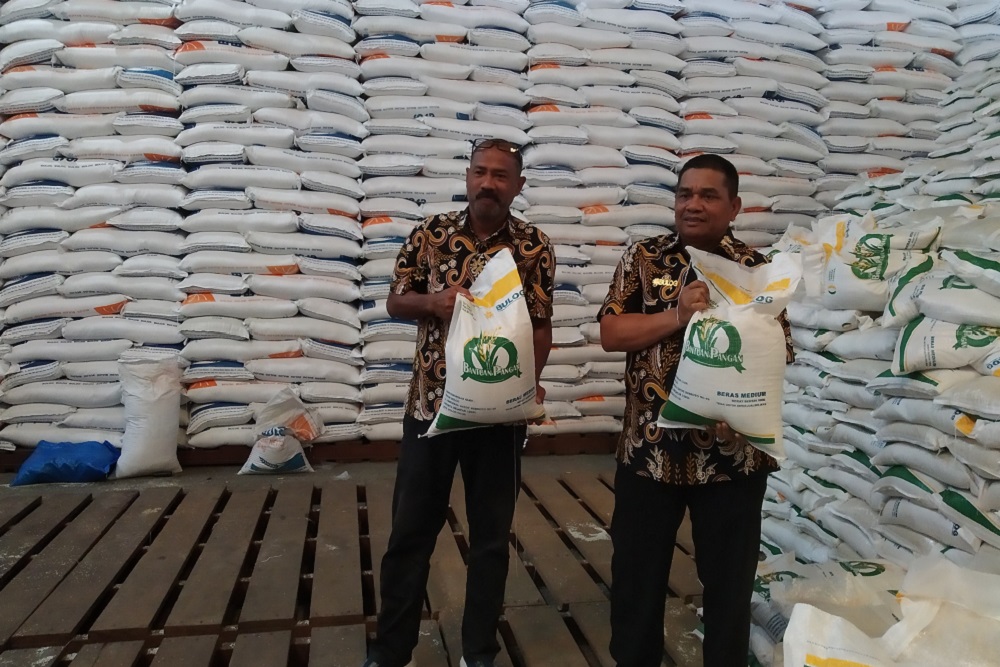 Perum Bulog Sumut akan segera menyalurkan bantuan pangan berupa beras dalam waktu dekat, sesuai arahan Presiden Joko Widodo untuk meredam laju lonjakan harga beras saat ini.