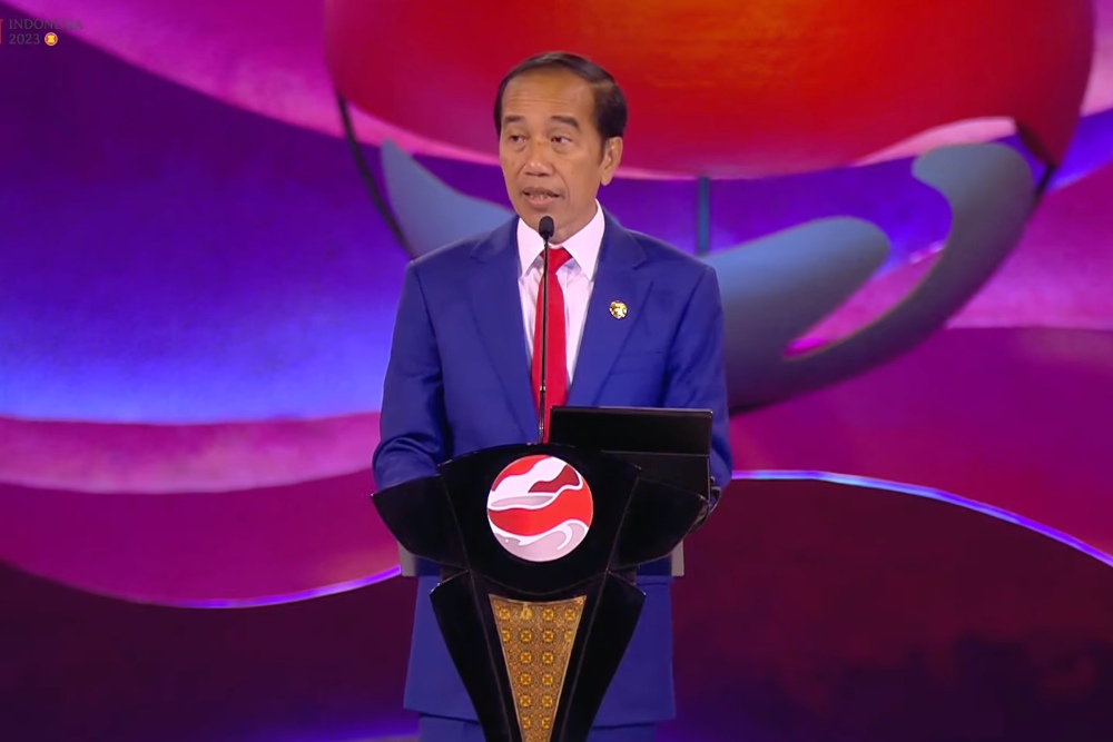 Presiden RI Joko Widodo (Jokowi) memberikan pidato penutupan Konferensi Tingkat Tinggi (KTT) ke-43 Asean di Plenary Hall Jakarta Convention Center (JCC), Jakarta, Kamis (7/9/2023).