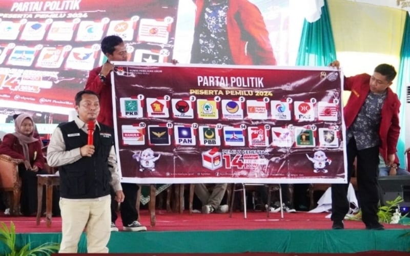  KPU Riau Sosialisasikan Pemilu 2024 kepada 3.000 Mahasiswa UMRI