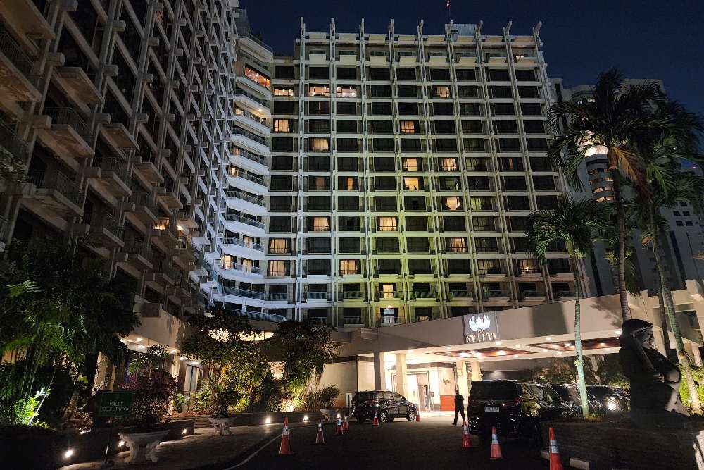 Kondisi Hotel Sultan di Jakarta, Jumat (29/9/2023) menjelang batas waktu pengosongan lahan oleh PT Indobuildco, perusahaan milik Pontjo Sutowo - BISNIS/Alifian Asmaaysi.