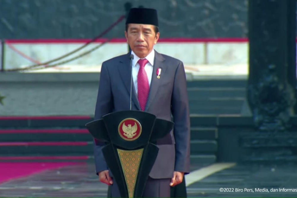 Tugas Jokowi, La Nyalla, Bamsoet, Hingga Puan di Upacara Hari Kesaktian Pancasila 2023. Jokowi menjadi inspektur upacara peringatan Hari Kesaktian Pancasila di Monumen Pancasila Sakti, Lubang Buaya, pada Minggu (1/10/2023).