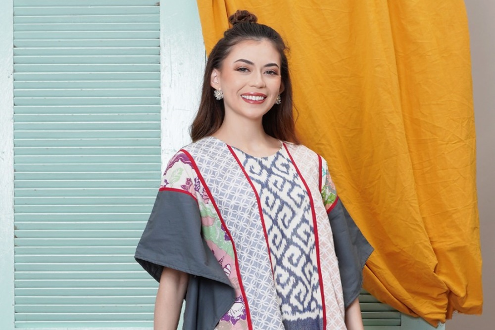 Tips Padu Padan Batik agar Tampil Modis dan Elegan