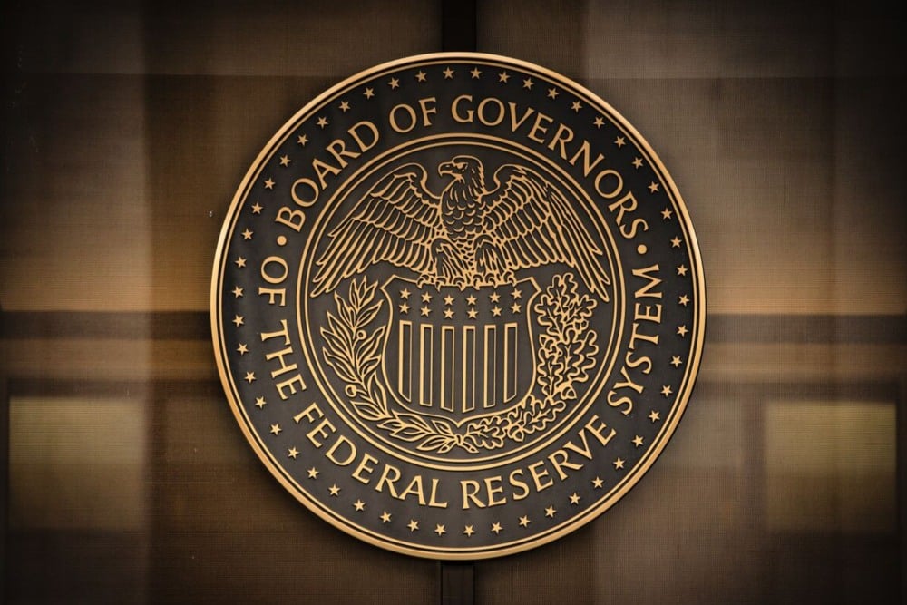 Logo bank central Amerika Serikat atau The Federal Reserve di Washington, Amerika Serikat./ Bloomberg