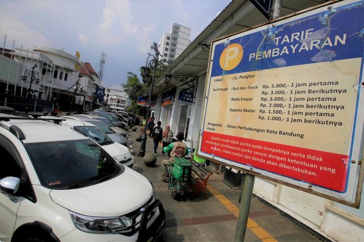  Viral Tarif Parkir Motor di Bandung Rp10.000, Pemkot Janji Tindak Tegas