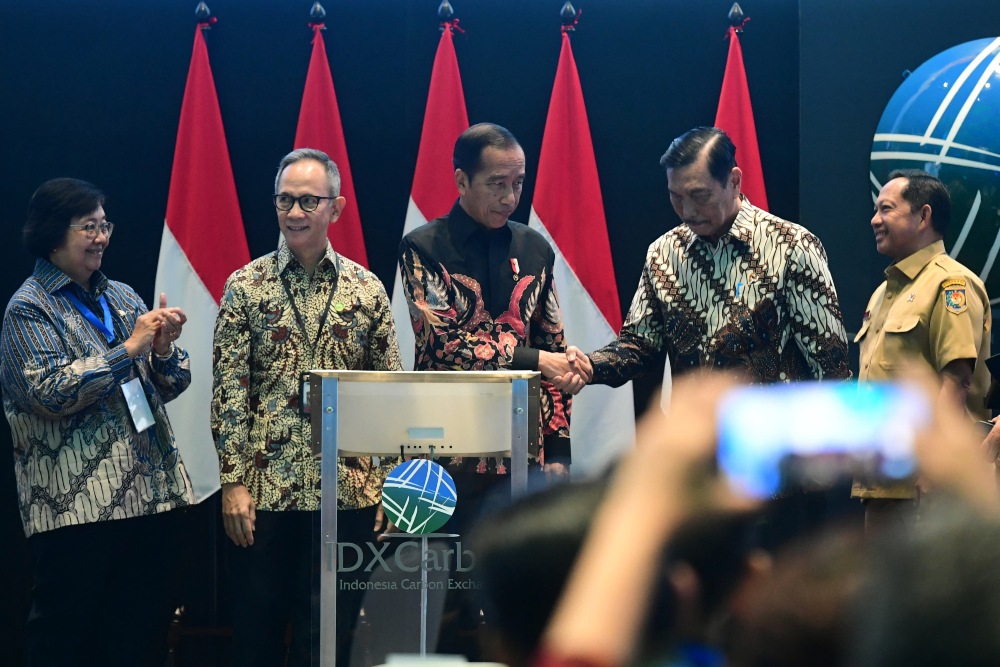  BURSA KARBON DI INDONESIA : Energi Baru Bagi Korporasi