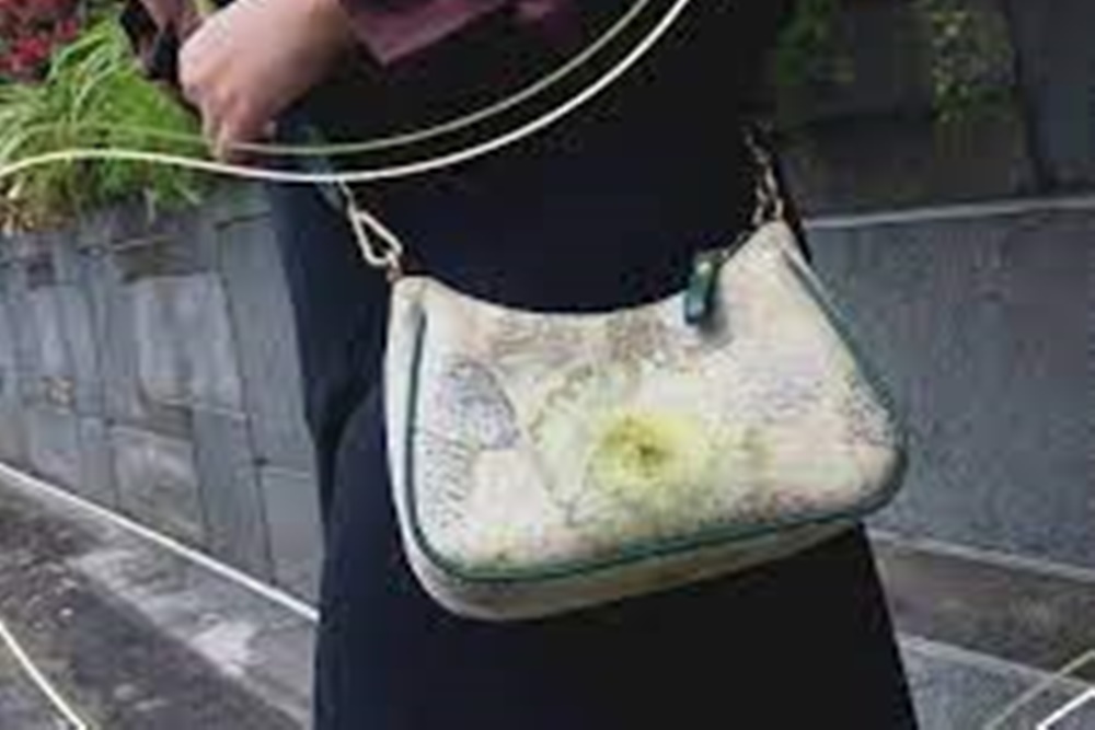 Salah satu koleksi batik Wirasanti design
