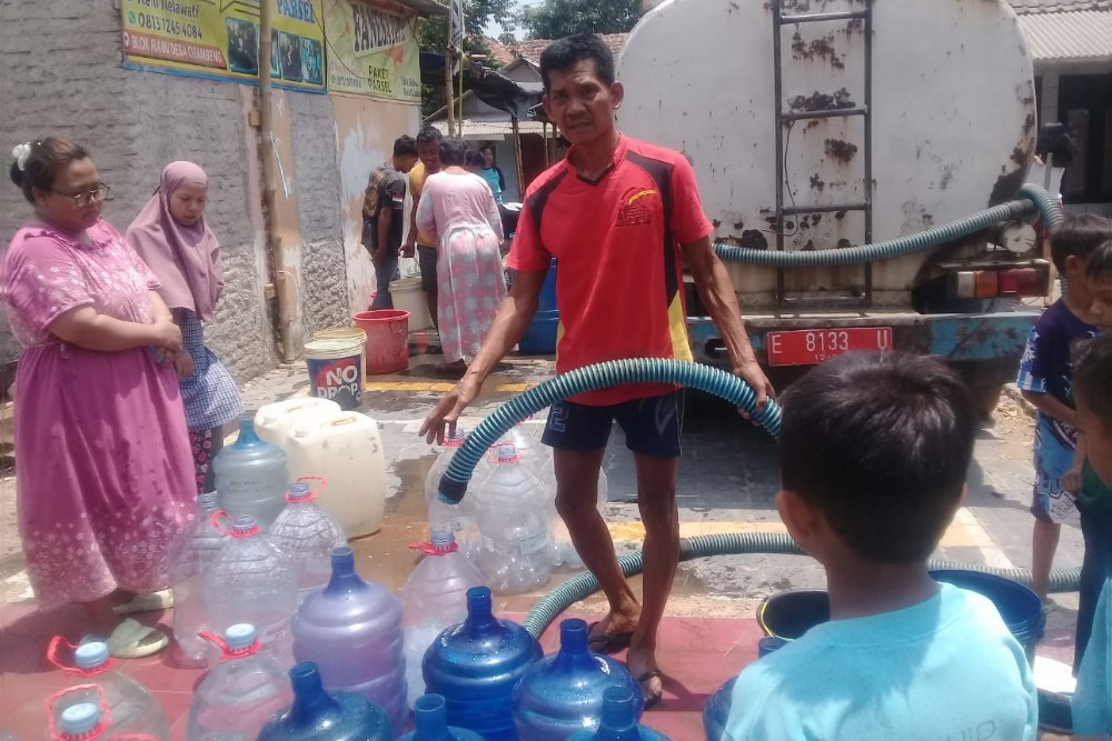  Pemprov Jabar Sudah Distribusikan 15 Juta Liter Air Bersih ke 23 Kabupaten Kota