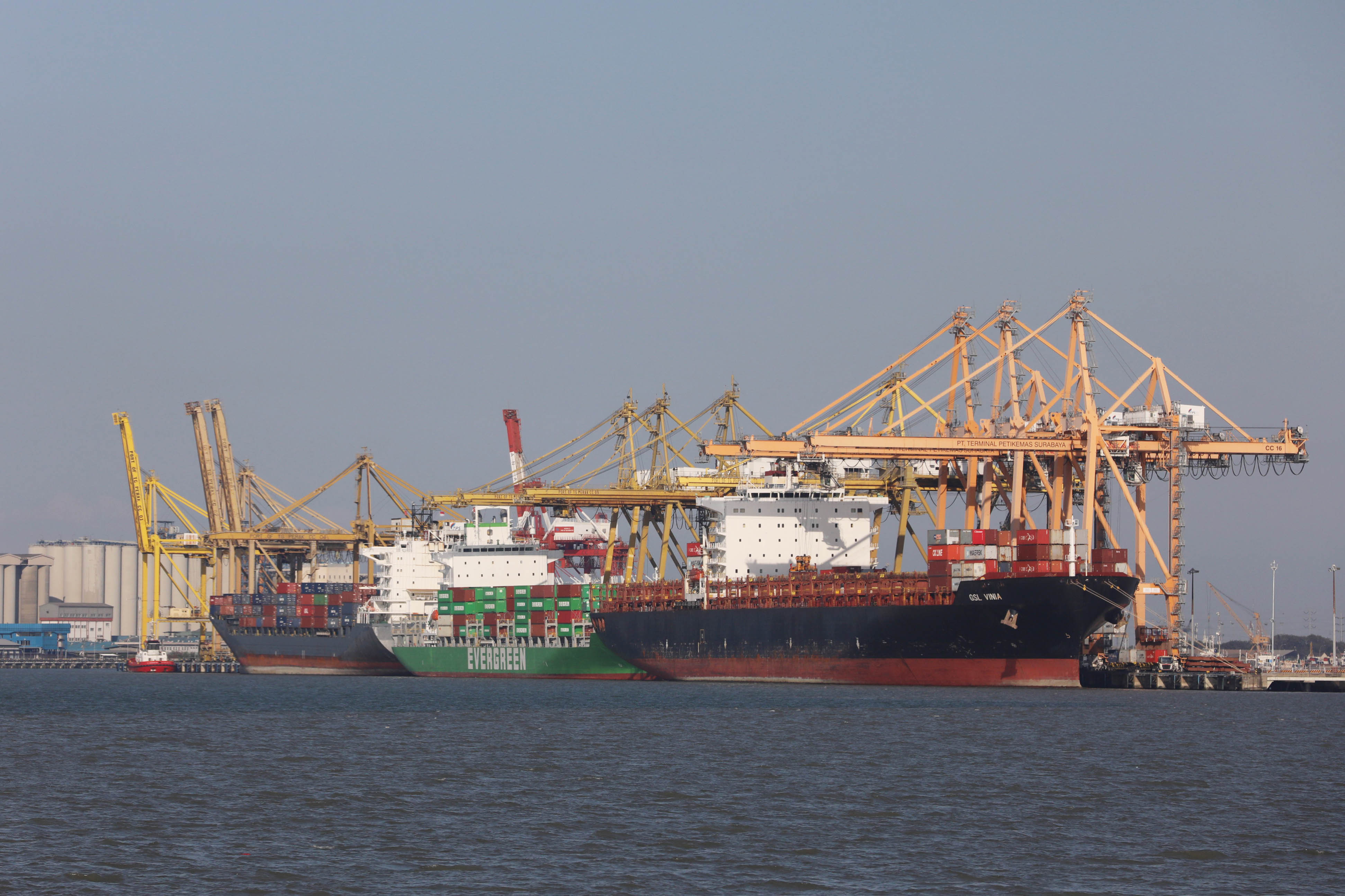  BPS: Indonesia's Trade Performance Declines for 9 Months