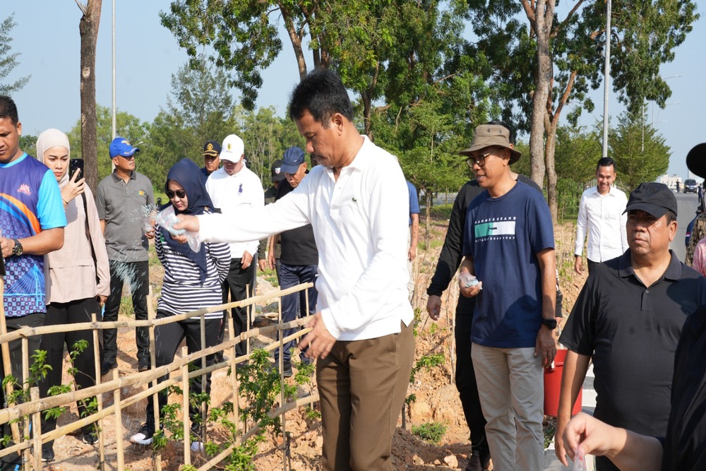  BP Batam Tanam 1.800 Pohon Jati Mas, Wujudkan Batam Baru yang Hijau dan Lestari