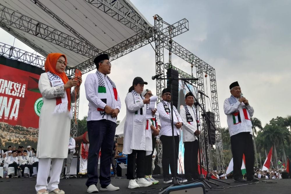  Peserta Aksi Bela Palestina Padati Monas, Puan Hingga Jusuf Kalla Hadir