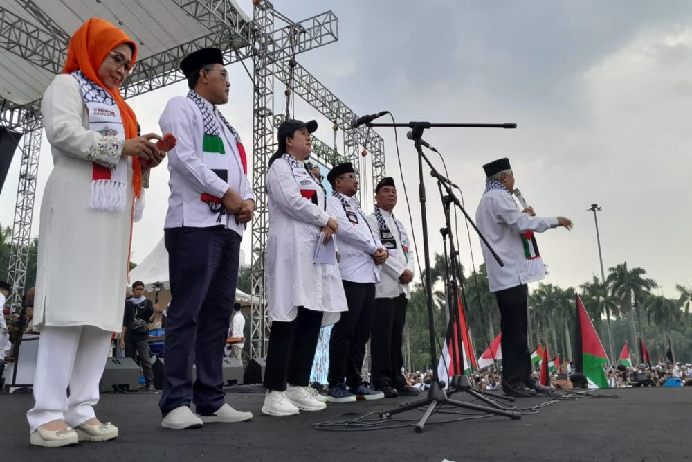  Potret Monas Dibanjiri Lautan Manusia saat Demo Aksi Bela Palestina