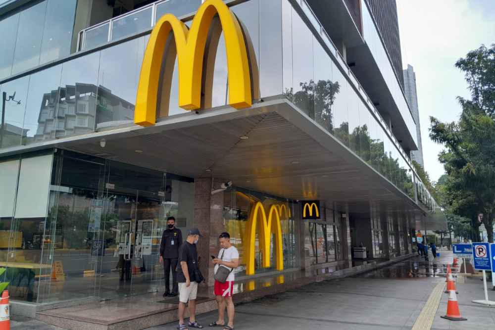  Sempat Tutup, McD dan Starbucks Sarinah Buka Lagi setelah Diprotes
