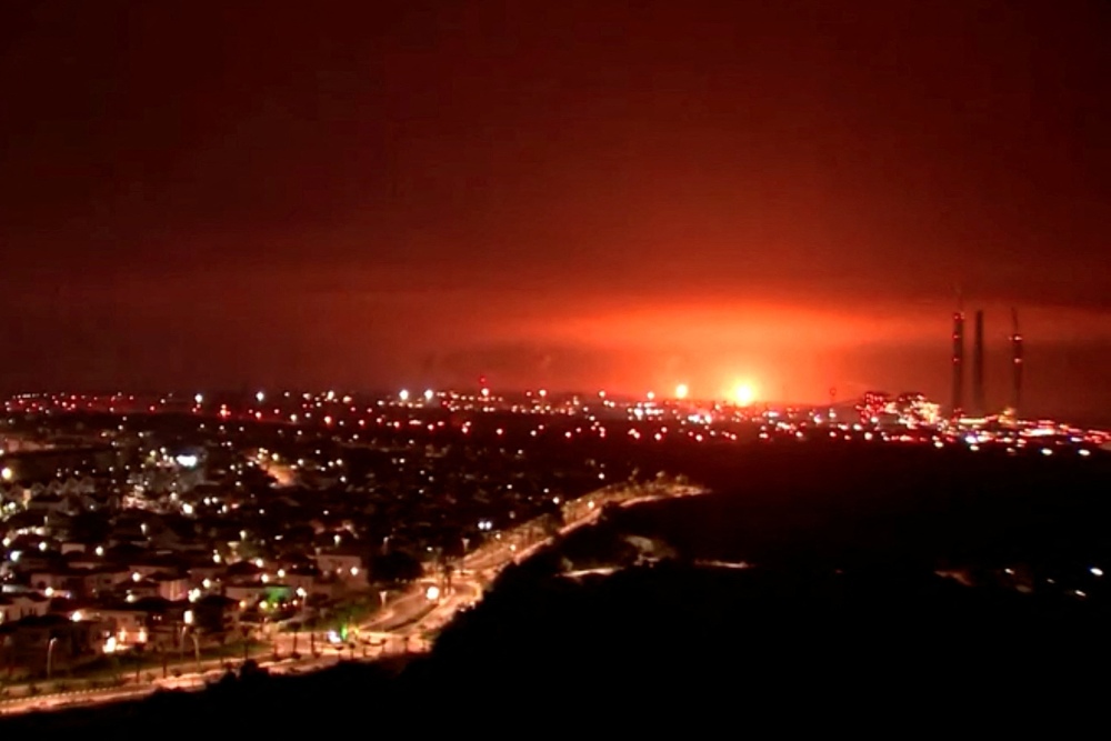  Viral Video Iron Dome Israel Malfungsi, Malah Berbelok dan Jatuh ke Daerah Sendiri