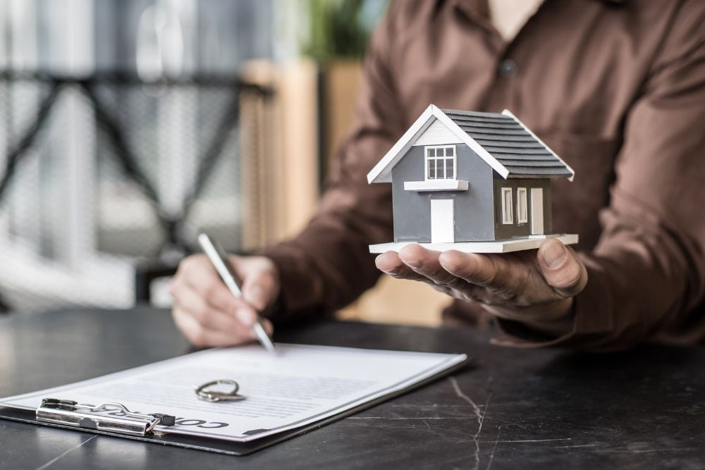  Analysts Expect Bearish Property Market Before Elections