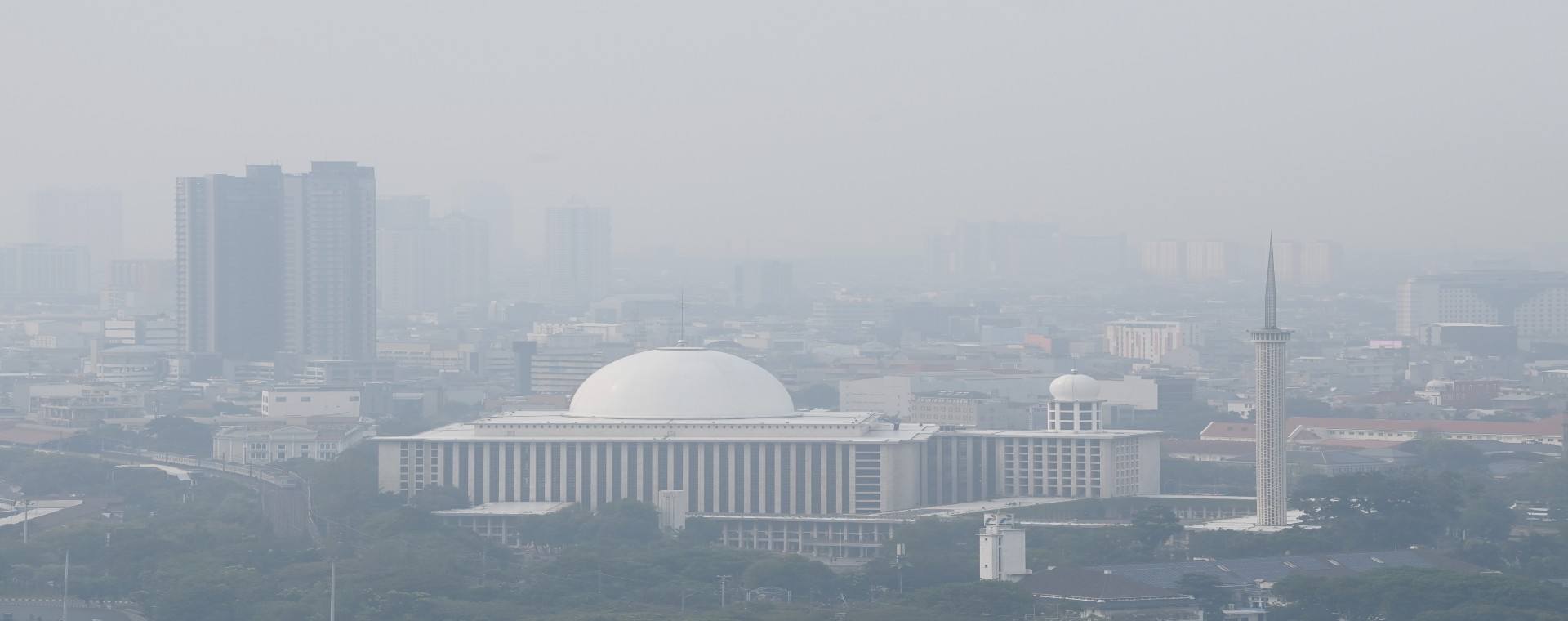 Polusi Udara di Jakarta Hari Ini, Terburuk ke 5 di Dunia