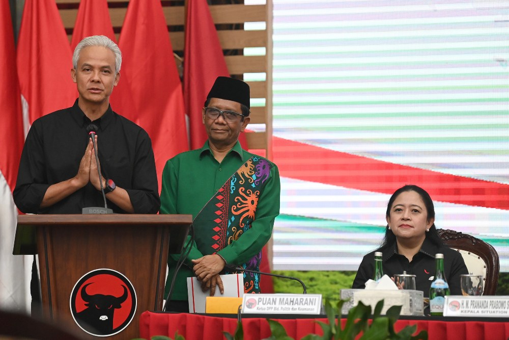  Elektabilitas Ganjar-Mahfud Jeblok usai Keluarga Jokowi 'Nyebrang' ke Prabowo