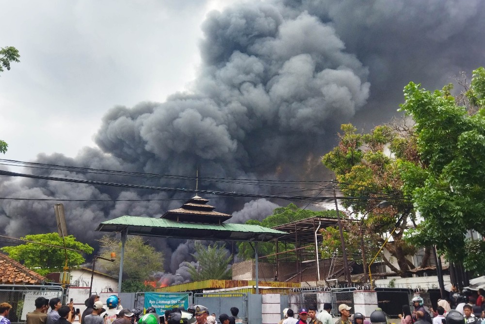  Pabrik PT Kasta Timbul Kebakaran, Kepulan Asap Hitam Membumbung Tinggi