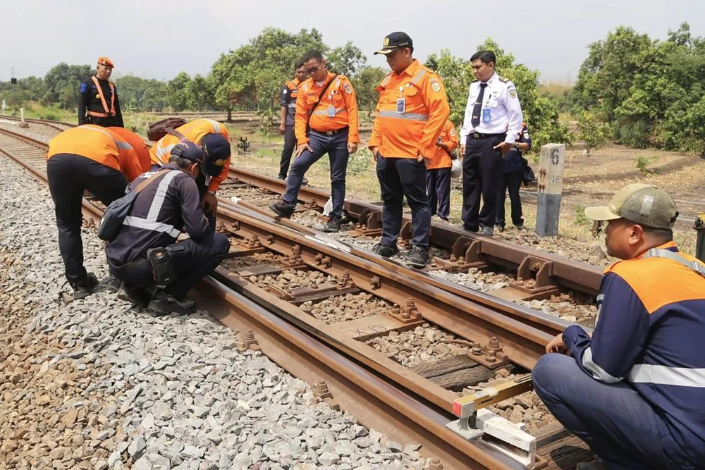  KAI Cek Kondisi Jalur Gubeng ke Malang Jelang Nataru