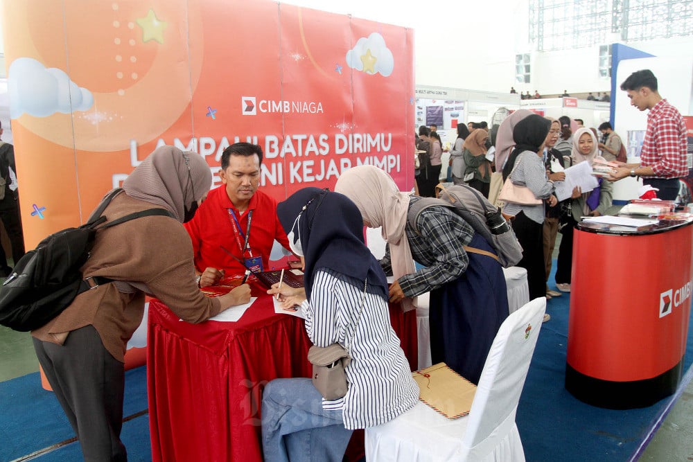  CIMB Niaga Meriahkan Career Expo di Unhas Makassar