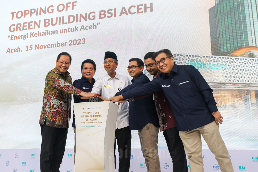  Topping Off Gedung Landmark BSI Aceh Yang Berkonsep Green Building