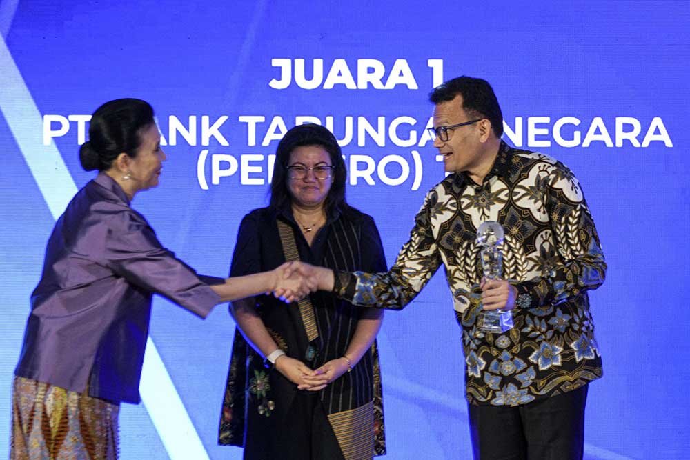  Sajikan Laporan Keuangan Terbaik, Bank BTN Raih Juara I Annual Report Award