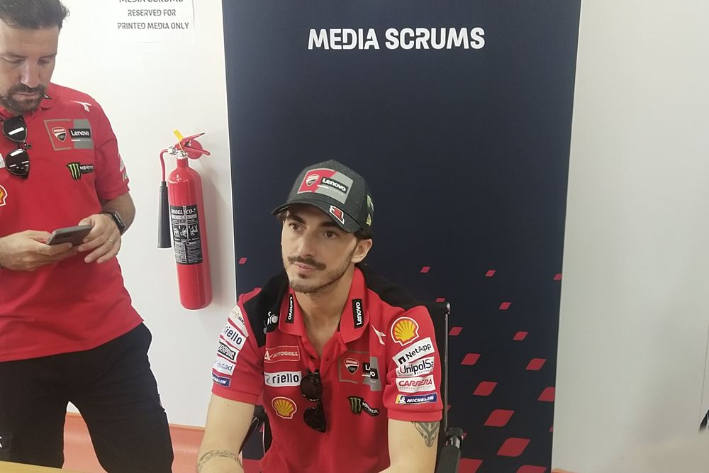  MotoGP Qatar 2023: Ducati Bikin Drama, Perebutan Titel Pecco-Martin Masih Hidup di Jarak 21 Poin