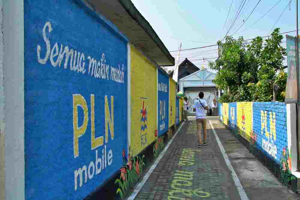  Genjot Digitalisasi, PLN Jatim Gagas Program Kampung PLN Mobile
