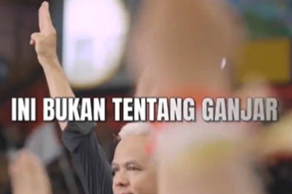  Arti Salam 3 Jari Ganjar Pranowo yang Mirip Adegan The Hunger Games