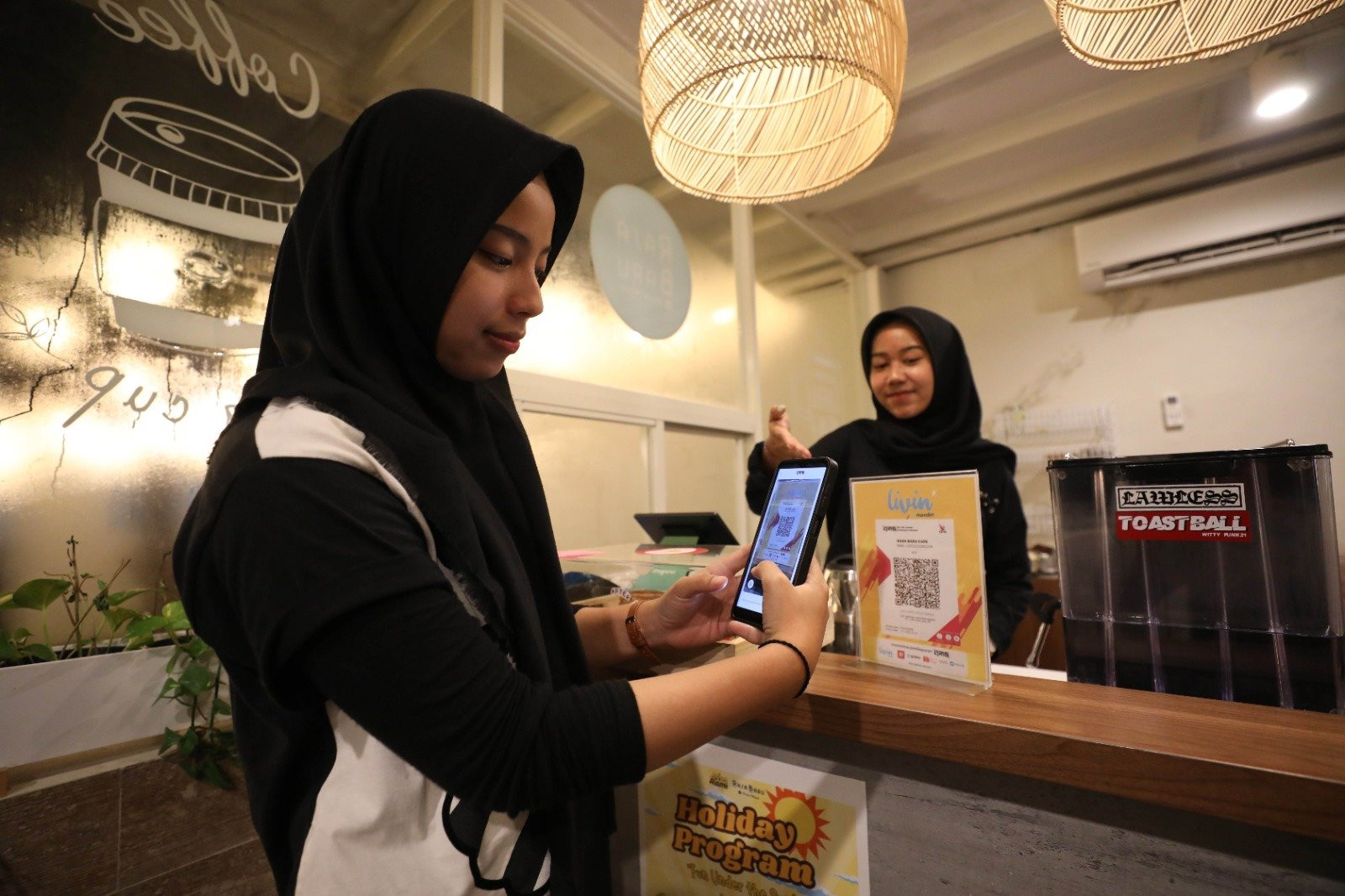  RI and Singapore Launch Cross-Border QR, Bank Transactions Rise