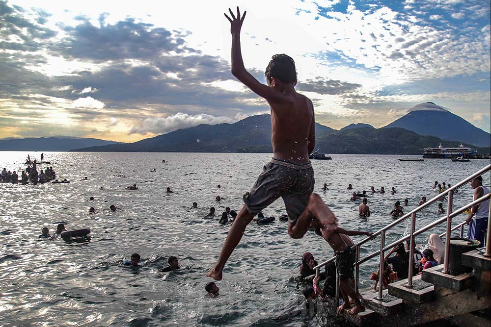  Wisata Pantai Falajawa di Ternate