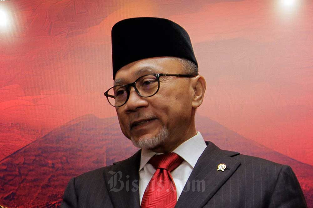 Menteri Perdagangan Zulkifli Hasan memberikan keterangan pers seusai serah terima jabatan Menteri Perdagangan di Jakarta, Rabu (15/6/2022). Bisnis/Fanny Kusumawardhani